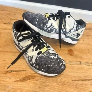 adidas torsion Black and White Athletic Shoes